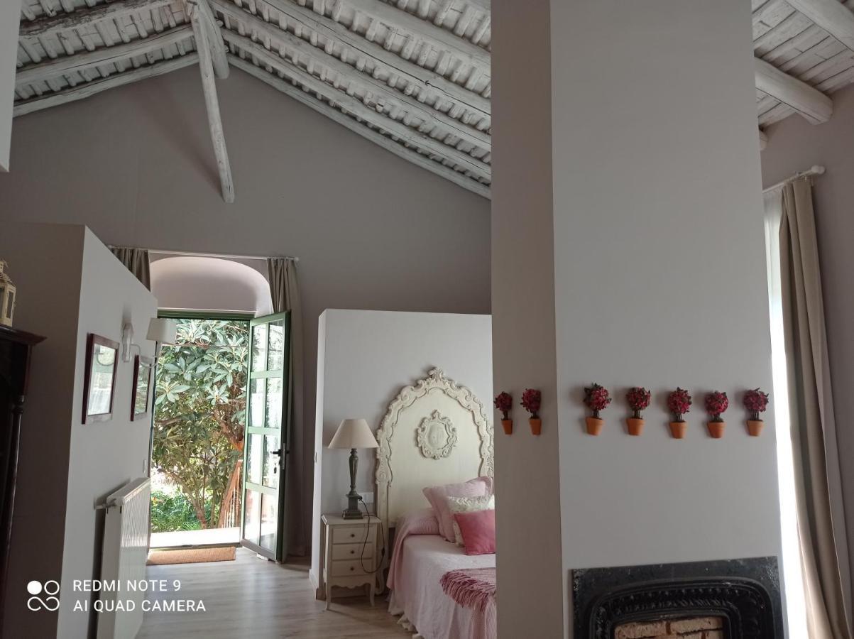 Finca La Favorita- Suites (Adults Only) Constantina Exterior photo
